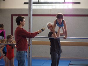 Anlässlich der Turn-WM besuchte der Radiosender SWR1 die Abteilungen Turnen und Kindersportschule.