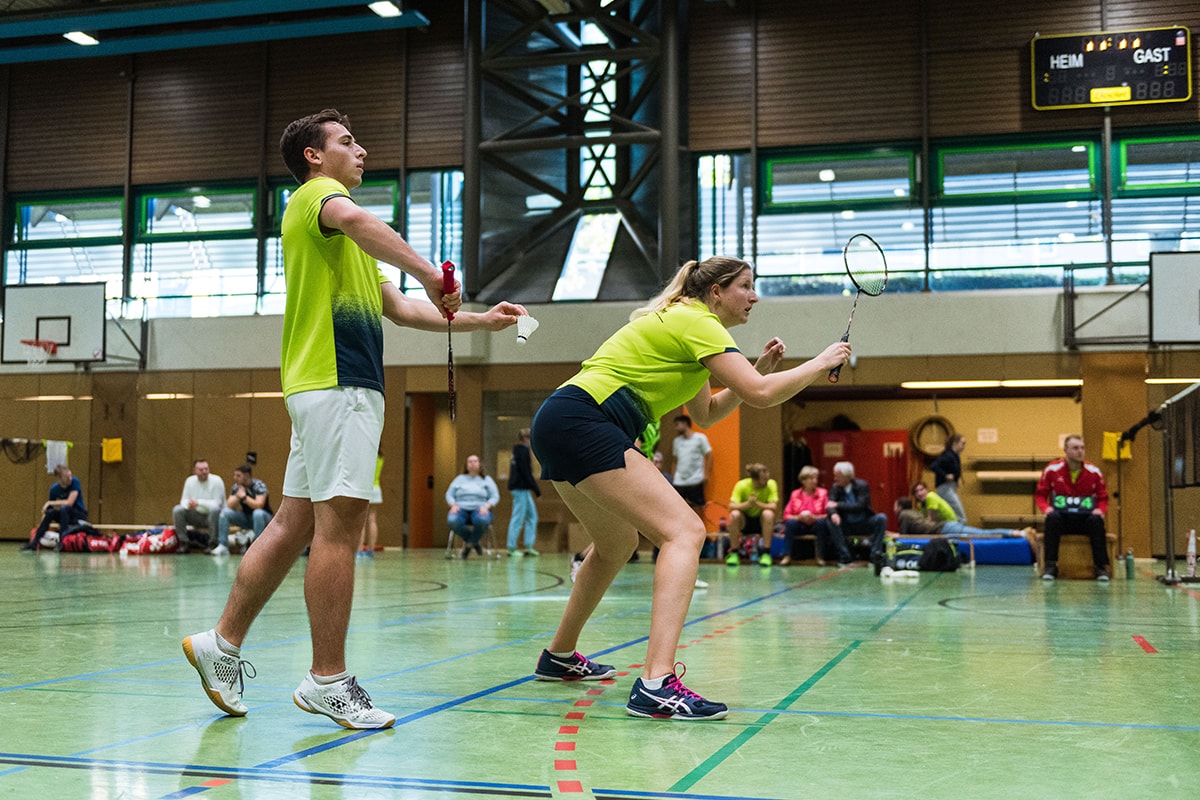 Badminton