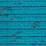 Badetasche packen und ab ins Schwimmbad (Bild: adobe.stock.com/ aerial-drone ).