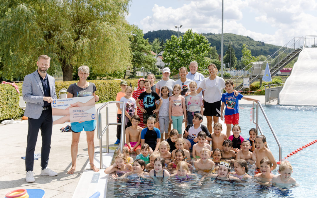 Sicher im Wasser mit „Nessie“
